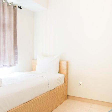 Simply Minimalist 2Br The Springlake Summarecon Apartment By Travelio Bekasi Exterior foto
